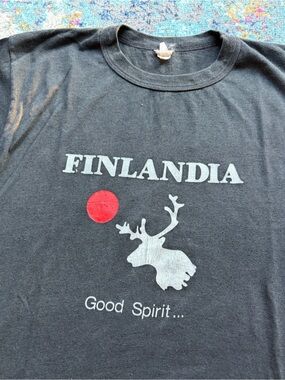 Vintage Finlandia shirt